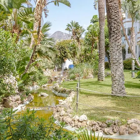 3bdr 2 Bath With Parking In The Location *