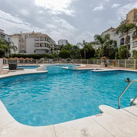 3bdr 2 Bath With Parking In The Location Apartment