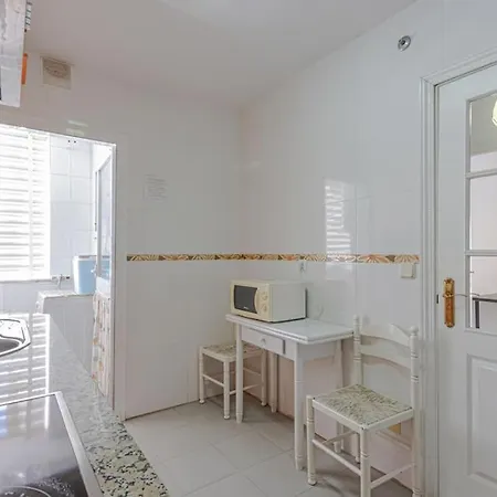 Apartment 3bdr 2 Bath With Parking In The Location Benalmadena